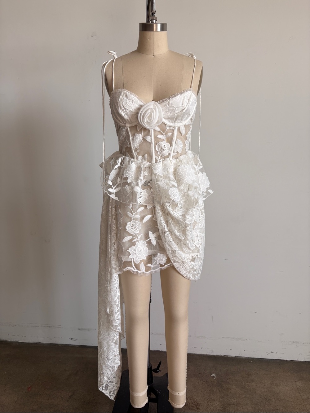 $598 NWT For Love And Lemons Lace Wedding Mini Dress in White Sz Small